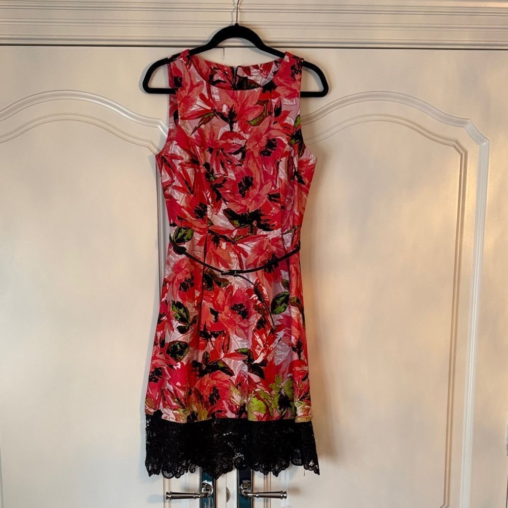 Elegant Pink Floral Dress with Black Lace Trim